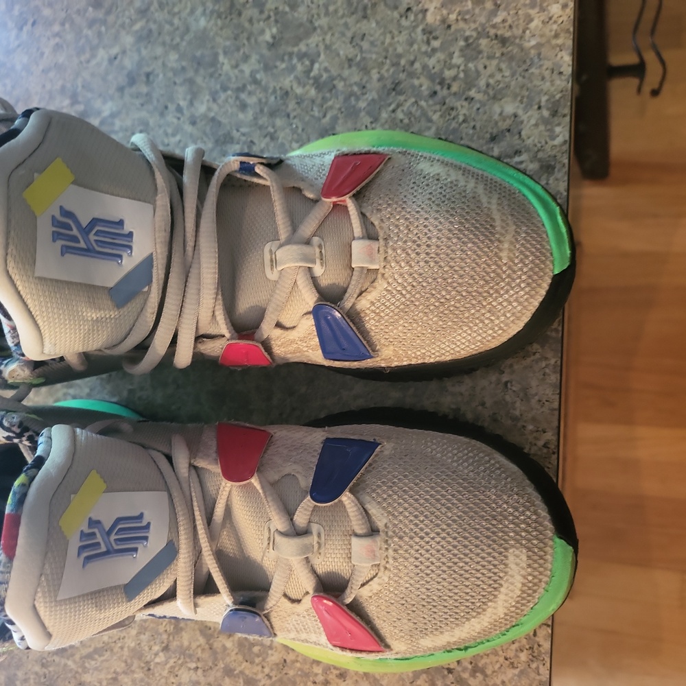 Nike Kyrie 7